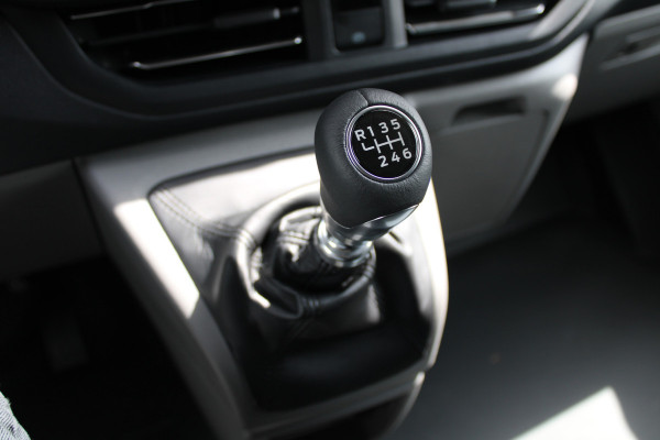 Ford Transit Custom 320 2.0 TDCI L2H1 Limited 150pk - 2x Schuifdeur - Adaptive Cruise - Verwarmd stuur - Blind spot - Navigatie - Camera - Draadloos