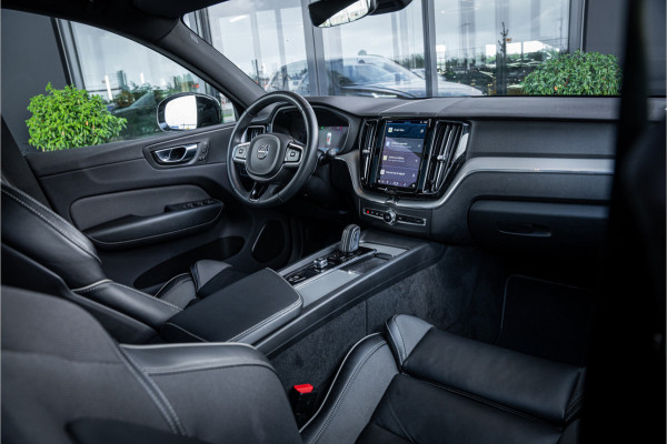 Volvo XC60 2.0 Recharge T6 AWD R-Design - Panorama | Memory | Elek. trekhaak | 360 Camera | Climate Pack