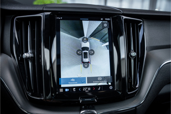 Volvo XC60 2.0 Recharge T6 AWD R-Design - Panorama | Memory | Elek. trekhaak | 360 Camera | Climate Pack