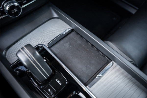Volvo XC60 2.0 Recharge T6 AWD R-Design - Panorama | Memory | Elek. trekhaak | 360 Camera | Climate Pack