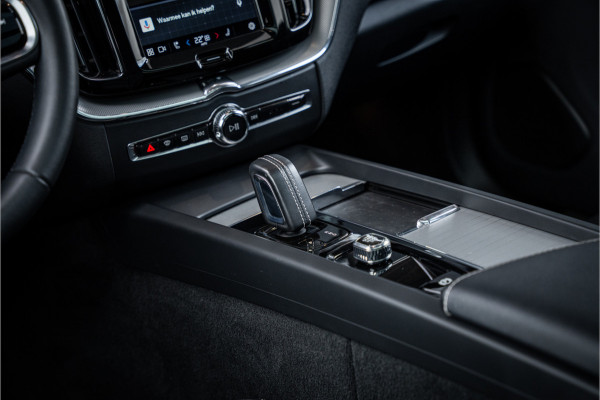Volvo XC60 2.0 Recharge T6 AWD R-Design - Panorama | Memory | Elek. trekhaak | 360 Camera | Climate Pack