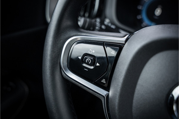 Volvo XC60 2.0 Recharge T6 AWD R-Design - Panorama | Memory | Elek. trekhaak | 360 Camera | Climate Pack