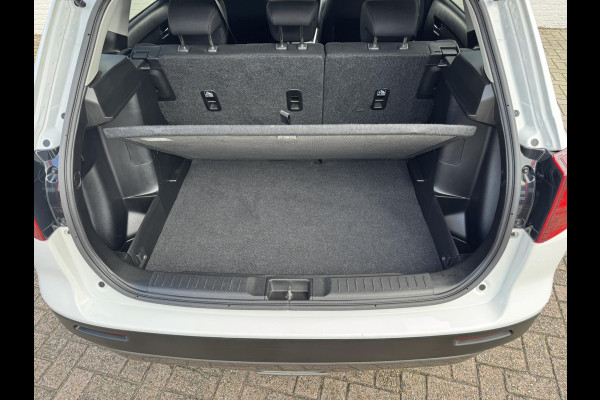 Suzuki Vitara 1.4 Boosterjet Hybrid Adaptive cruise Climate control Apple / Android Stoelverwarming Camera Dodehoekdetectie