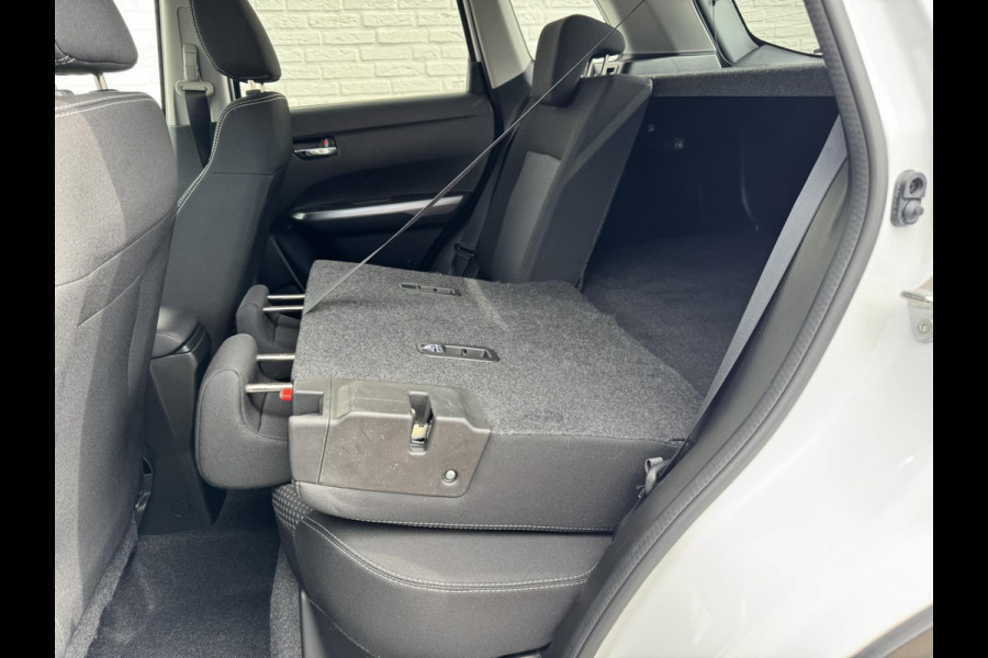 Suzuki Vitara 1.4 Boosterjet Hybrid Adaptive cruise Climate control Apple / Android Stoelverwarming Camera Dodehoekdetectie