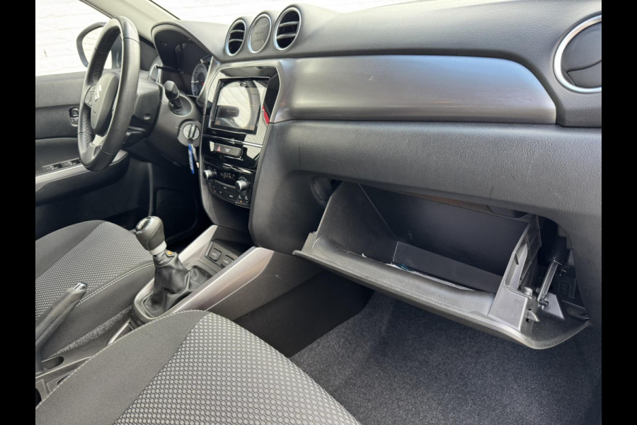Suzuki Vitara 1.4 Boosterjet Hybrid Adaptive cruise Climate control Apple / Android Stoelverwarming Camera Dodehoekdetectie