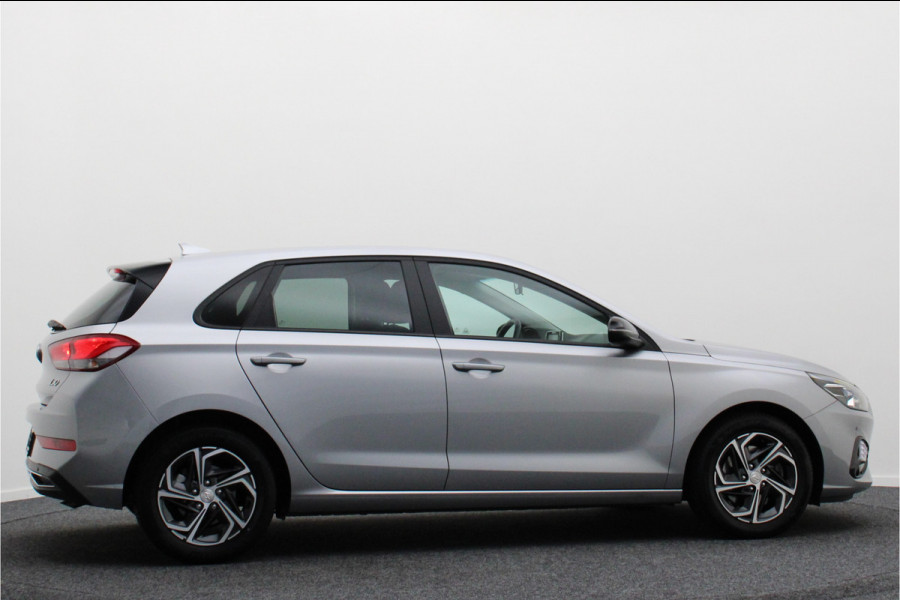 Hyundai i30 1.0 T-GDi MHEV Comfort Camera, Apple Carplay, Stuur-/Stoelverw., LED, DAB, 16"