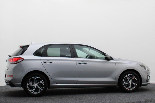 Hyundai i30 1.0 T-GDi MHEV Comfort Camera, Apple Carplay, Stuur-/Stoelverw., LED, DAB, 16"