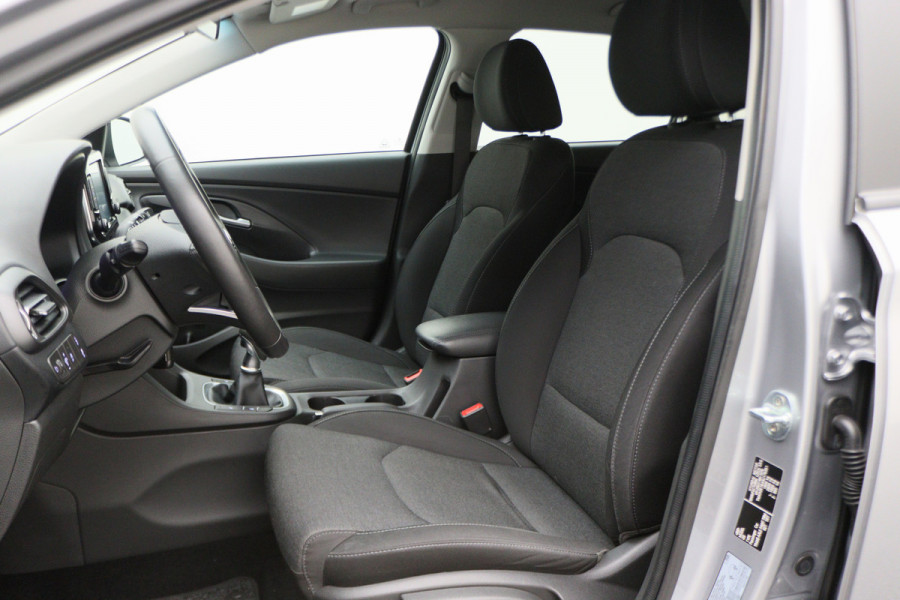 Hyundai i30 1.0 T-GDi MHEV Comfort Camera, Apple Carplay, Stuur-/Stoelverw., LED, DAB, 16"