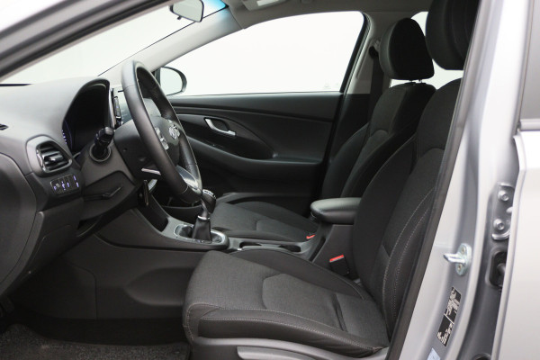 Hyundai i30 1.0 T-GDi MHEV Comfort Camera, Apple Carplay, Stuur-/Stoelverw., LED, DAB, 16"