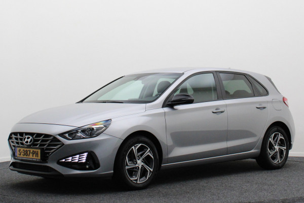 Hyundai i30 1.0 T-GDi MHEV Comfort Camera, Apple Carplay, Stuur-/Stoelverw., LED, DAB, 16"