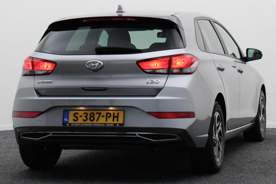 Hyundai i30 1.0 T-GDi MHEV Comfort Camera, Apple Carplay, Stuur-/Stoelverw., LED, DAB, 16"