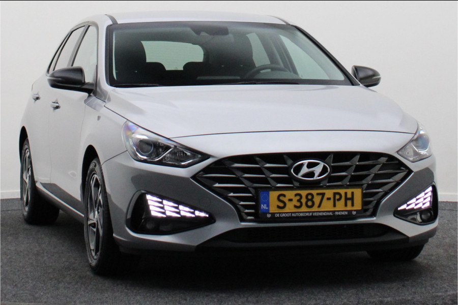Hyundai i30 1.0 T-GDi MHEV Comfort Camera, Apple Carplay, Stuur-/Stoelverw., LED, DAB, 16"