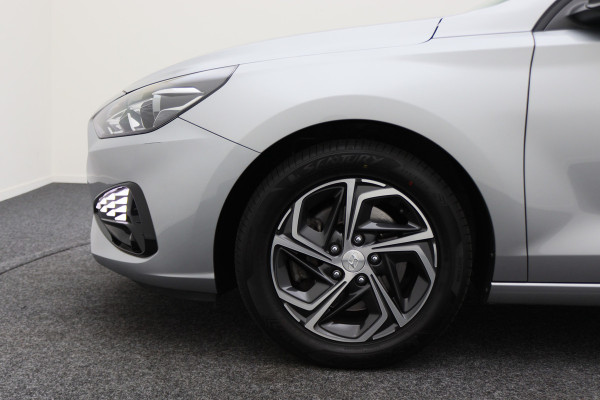 Hyundai i30 1.0 T-GDi MHEV Comfort Camera, Apple Carplay, Stuur-/Stoelverw., LED, DAB, 16"