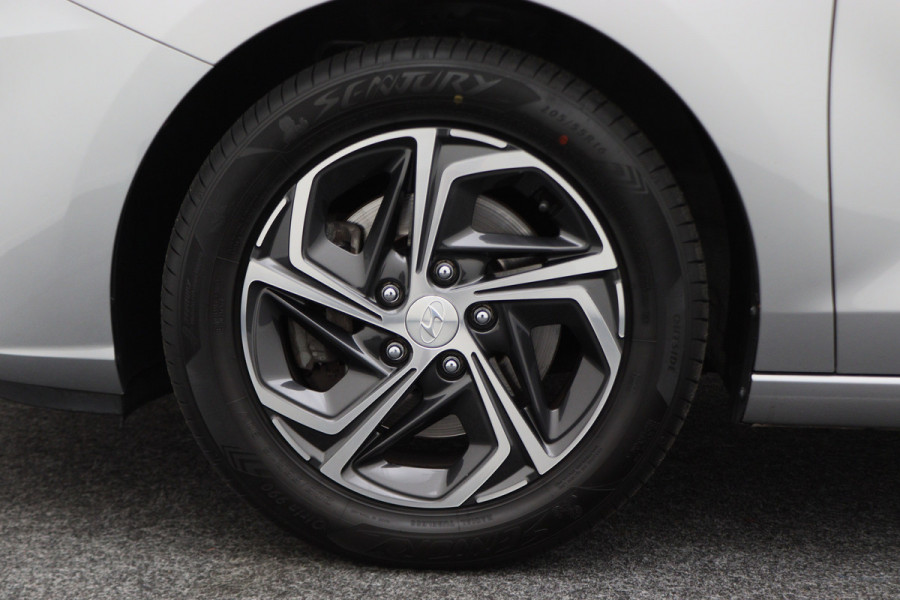 Hyundai i30 1.0 T-GDi MHEV Comfort Camera, Apple Carplay, Stuur-/Stoelverw., LED, DAB, 16"