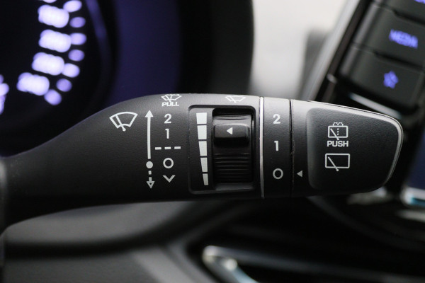 Hyundai i30 1.0 T-GDi MHEV Comfort Camera, Apple Carplay, Stuur-/Stoelverw., LED, DAB, 16"