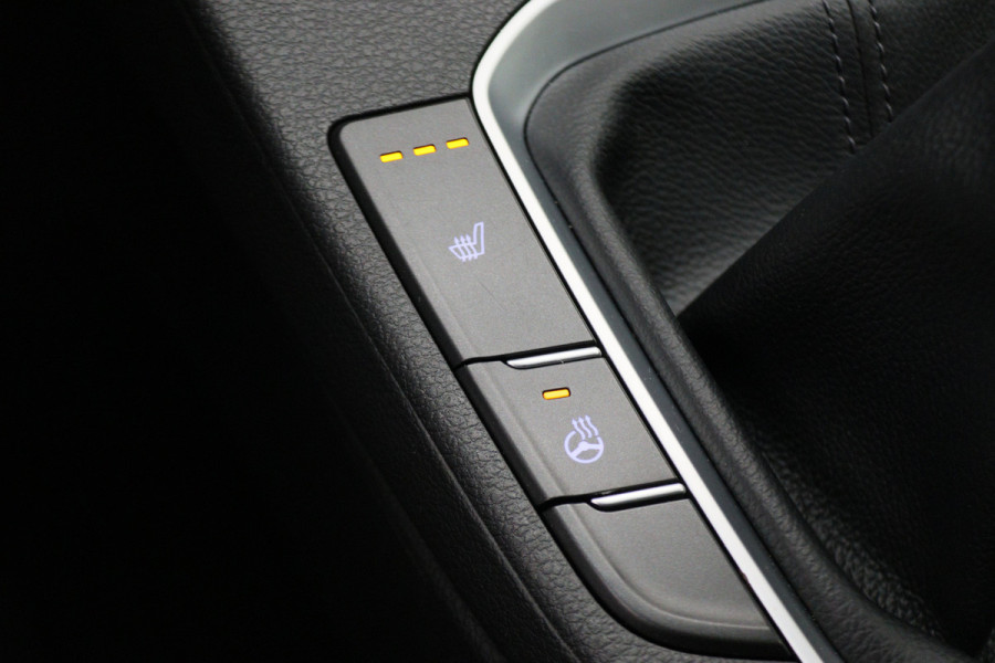 Hyundai i30 1.0 T-GDi MHEV Comfort Camera, Apple Carplay, Stuur-/Stoelverw., LED, DAB, 16"