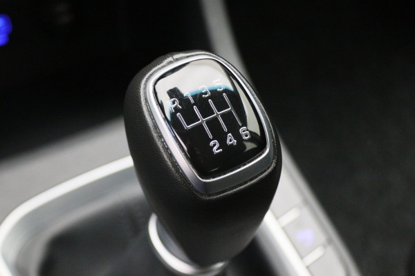 Hyundai i30 1.0 T-GDi MHEV Comfort Camera, Apple Carplay, Stuur-/Stoelverw., LED, DAB, 16"