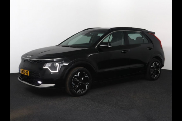 Kia Niro EV DynamicLine 64.8 kWh - SOH 98,3% - Stoel-/stuurverwarming - Navigatie - Cruise Control - Climate Control - Keyless Fabrieksgarantie tot 02-2030
