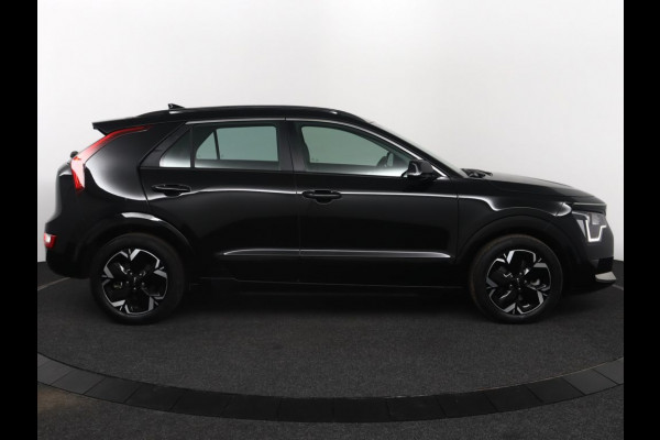 Kia Niro EV DynamicLine 64.8 kWh - SOH 98,3% - Stoel-/stuurverwarming - Navigatie - Cruise Control - Climate Control - Keyless Fabrieksgarantie tot 02-2030