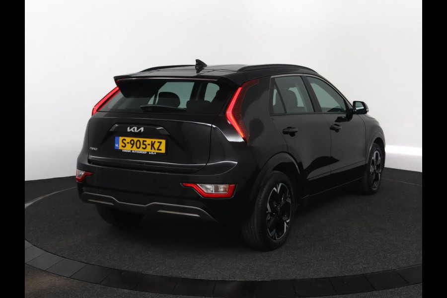 Kia Niro EV DynamicLine 64.8 kWh - SOH 98,3% - Stoel-/stuurverwarming - Navigatie - Cruise Control - Climate Control - Keyless Fabrieksgarantie tot 02-2030