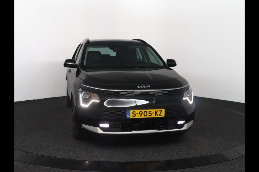 Kia Niro EV DynamicLine 64.8 kWh - SOH 98,3% - Stoel-/stuurverwarming - Navigatie - Cruise Control - Climate Control - Keyless Fabrieksgarantie tot 02-2030