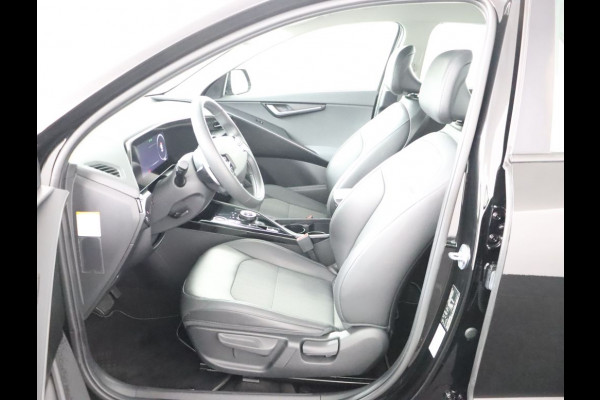 Kia Niro EV DynamicLine 64.8 kWh - SOH 98,3% - Stoel-/stuurverwarming - Navigatie - Cruise Control - Climate Control - Keyless Fabrieksgarantie tot 02-2030