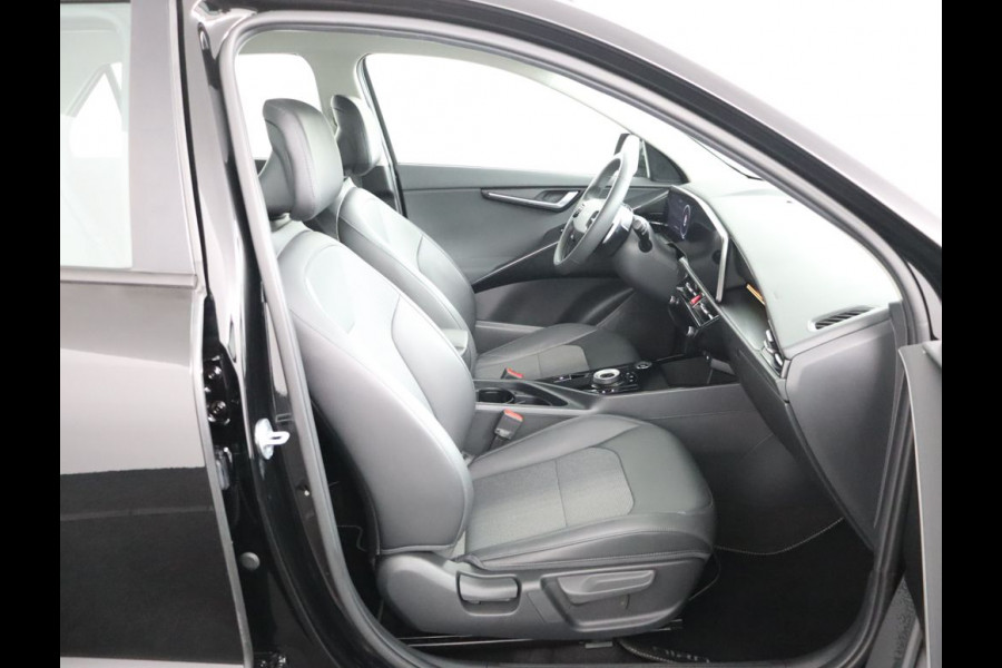 Kia Niro EV DynamicLine 64.8 kWh - SOH 98,3% - Stoel-/stuurverwarming - Navigatie - Cruise Control - Climate Control - Keyless Fabrieksgarantie tot 02-2030