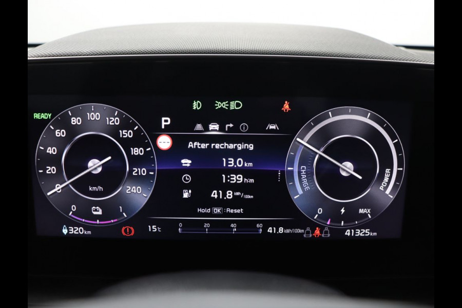 Kia Niro EV DynamicLine 64.8 kWh - SOH 98,3% - Stoel-/stuurverwarming - Navigatie - Cruise Control - Climate Control - Keyless Fabrieksgarantie tot 02-2030