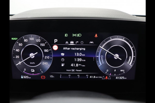 Kia Niro EV DynamicLine 64.8 kWh - SOH 98,3% - Stoel-/stuurverwarming - Navigatie - Cruise Control - Climate Control - Keyless Fabrieksgarantie tot 02-2030