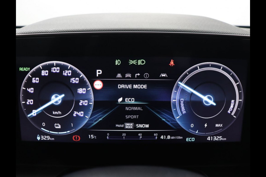 Kia Niro EV DynamicLine 64.8 kWh - SOH 98,3% - Stoel-/stuurverwarming - Navigatie - Cruise Control - Climate Control - Keyless Fabrieksgarantie tot 02-2030