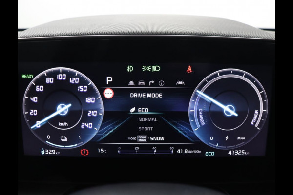 Kia Niro EV DynamicLine 64.8 kWh - SOH 98,3% - Stoel-/stuurverwarming - Navigatie - Cruise Control - Climate Control - Keyless Fabrieksgarantie tot 02-2030