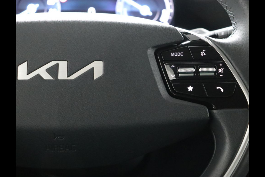 Kia Niro EV DynamicLine 64.8 kWh - SOH 98,3% - Stoel-/stuurverwarming - Navigatie - Cruise Control - Climate Control - Keyless Fabrieksgarantie tot 02-2030