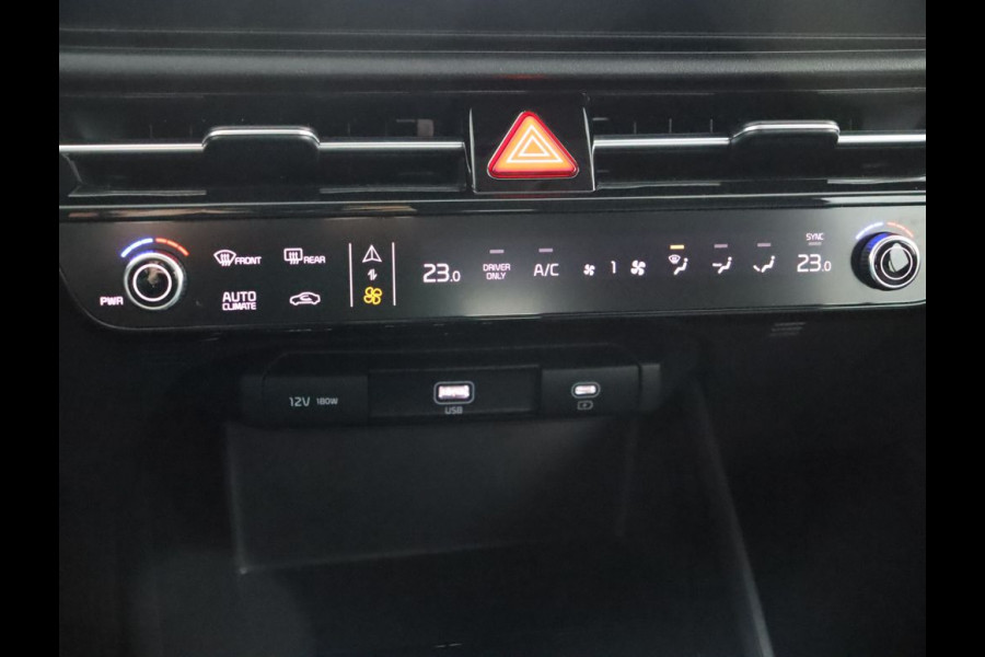 Kia Niro EV DynamicLine 64.8 kWh - SOH 98,3% - Stoel-/stuurverwarming - Navigatie - Cruise Control - Climate Control - Keyless Fabrieksgarantie tot 02-2030