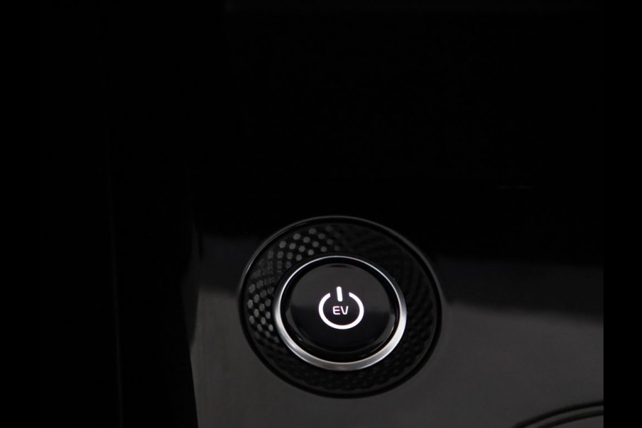 Kia Niro EV DynamicLine 64.8 kWh - SOH 98,3% - Stoel-/stuurverwarming - Navigatie - Cruise Control - Climate Control - Keyless Fabrieksgarantie tot 02-2030
