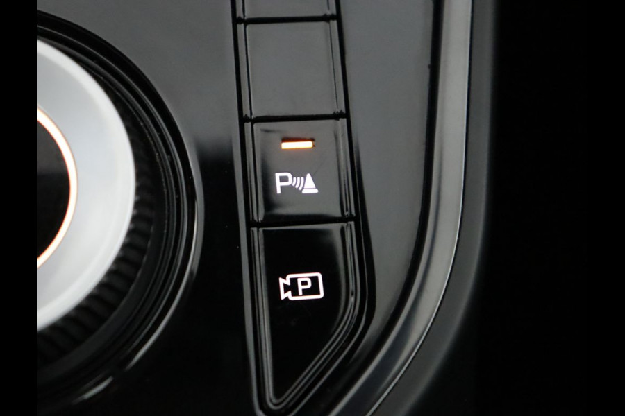 Kia Niro EV DynamicLine 64.8 kWh - SOH 98,3% - Stoel-/stuurverwarming - Navigatie - Cruise Control - Climate Control - Keyless Fabrieksgarantie tot 02-2030