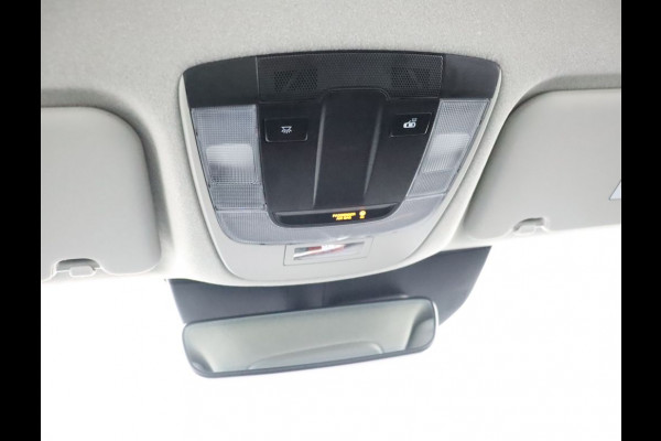 Kia Niro EV DynamicLine 64.8 kWh - SOH 98,3% - Stoel-/stuurverwarming - Navigatie - Cruise Control - Climate Control - Keyless Fabrieksgarantie tot 02-2030