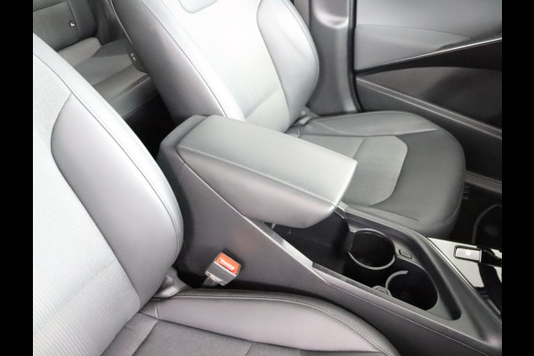Kia Niro EV DynamicLine 64.8 kWh - SOH 98,3% - Stoel-/stuurverwarming - Navigatie - Cruise Control - Climate Control - Keyless Fabrieksgarantie tot 02-2030