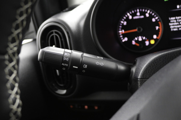 Kia Picanto 1.0 DPi DynamicLine - Airco - Apple Carplay/Android Auto - Cruise Control - Fabrieksgarantie tot 02-2031