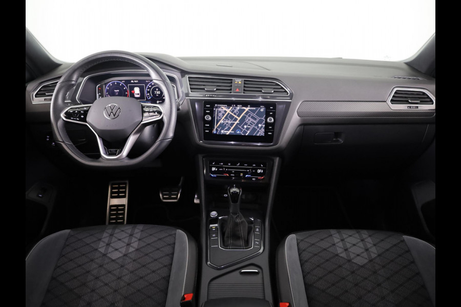 Volkswagen Tiguan Allspace 1.5 TSI R-Line Business 150PK DSG | Verlengde garantie | Navigatie | Matrix LED koplampen | Elektrische achterklep |