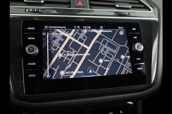 Volkswagen Tiguan Allspace 1.5 TSI R-Line Business 150PK DSG | Verlengde garantie | Navigatie | Matrix LED koplampen | Elektrische achterklep |