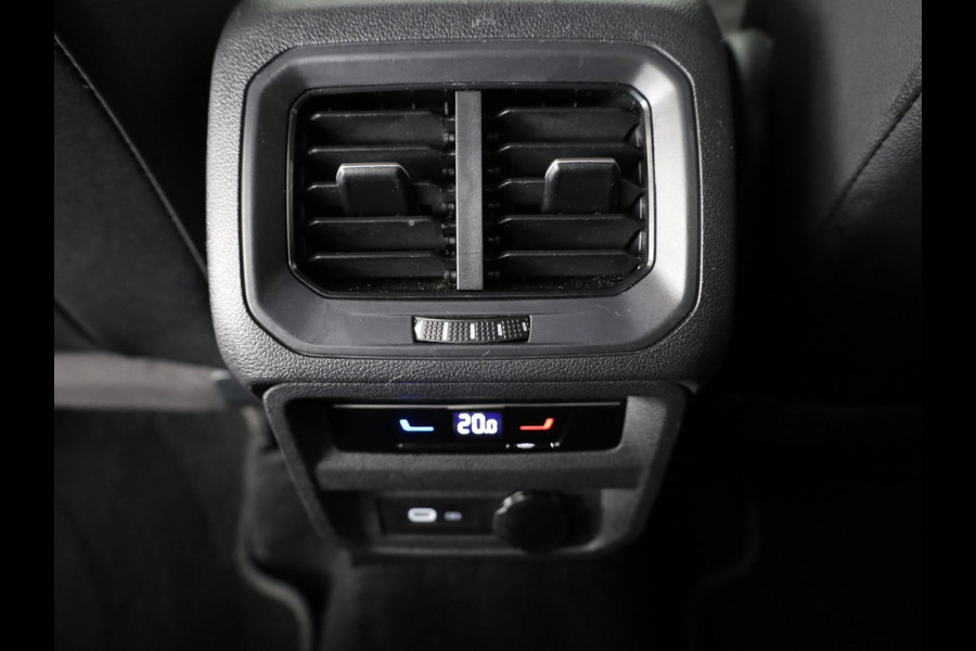 Volkswagen Tiguan Allspace 1.5 TSI R-Line Business 150PK DSG | Verlengde garantie | Navigatie | Matrix LED koplampen | Elektrische achterklep |