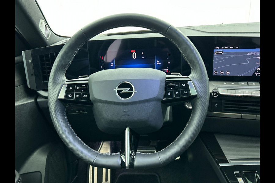 Opel Astra 1.2 Turbo Ultimate Climate control  Adaptive cruise control LED Panoramadak Voorstoelen verwarmd Stuurwiel verwarmd Achteruitrij camera 360* Sfeer verlichting Apple carplay/ Andriod auto
