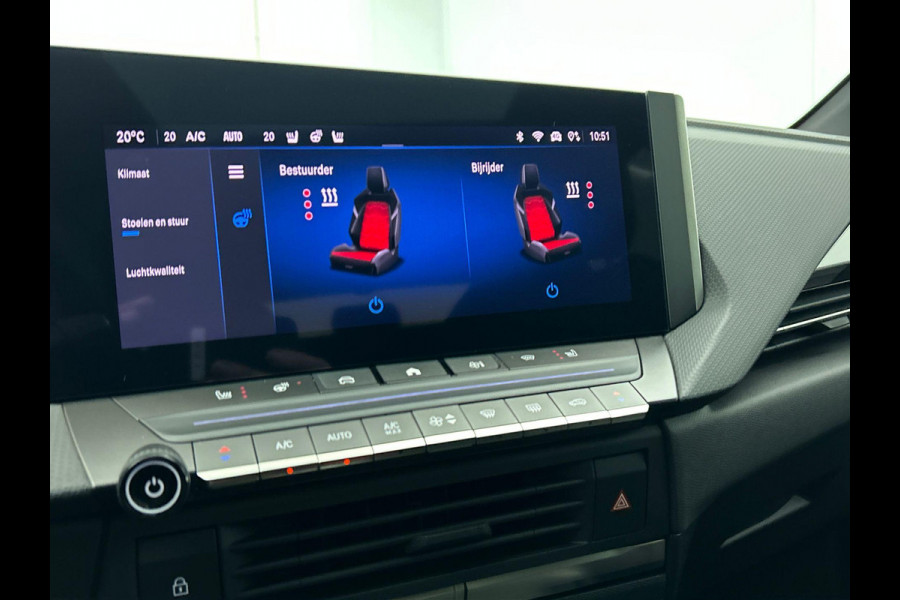 Opel Astra 1.2 Turbo Ultimate Climate control  Adaptive cruise control LED Panoramadak Voorstoelen verwarmd Stuurwiel verwarmd Achteruitrij camera 360* Sfeer verlichting Apple carplay/ Andriod auto