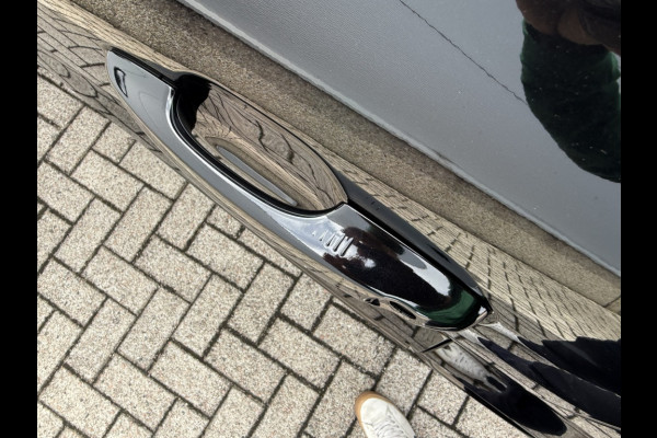 Ford Kuga 2.5 PHEV ST-Line X Ford Kuga 2.5 PHEV ST-Line X
