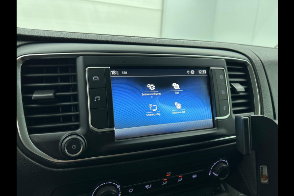 Toyota ProAce Worker 2.0 D-4D Live 2.0D 145 pk Airco Carplay Navi Cruise Control 3-Zits 39000 km Toyota ProAce Worker 2.0 D-4D Live 2.0D 145 pk Airco Carplay Navi Cruise Control 3-Zits 39000 km