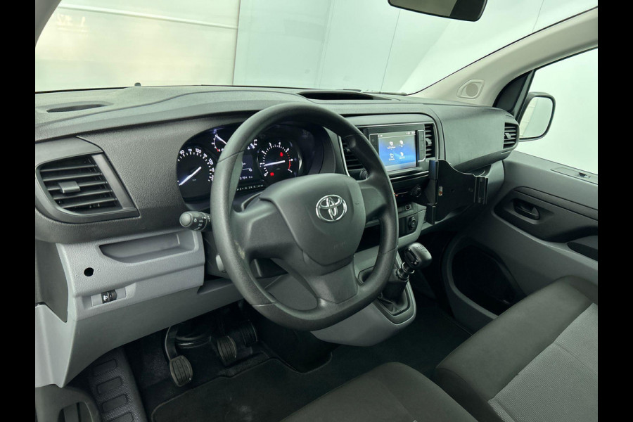 Toyota ProAce Worker 2.0 D-4D Live 2.0D 145 pk Airco Carplay Navi Cruise Control 3-Zits 39000 km Toyota ProAce Worker 2.0 D-4D Live 2.0D 145 pk Airco Carplay Navi Cruise Control 3-Zits 39000 km