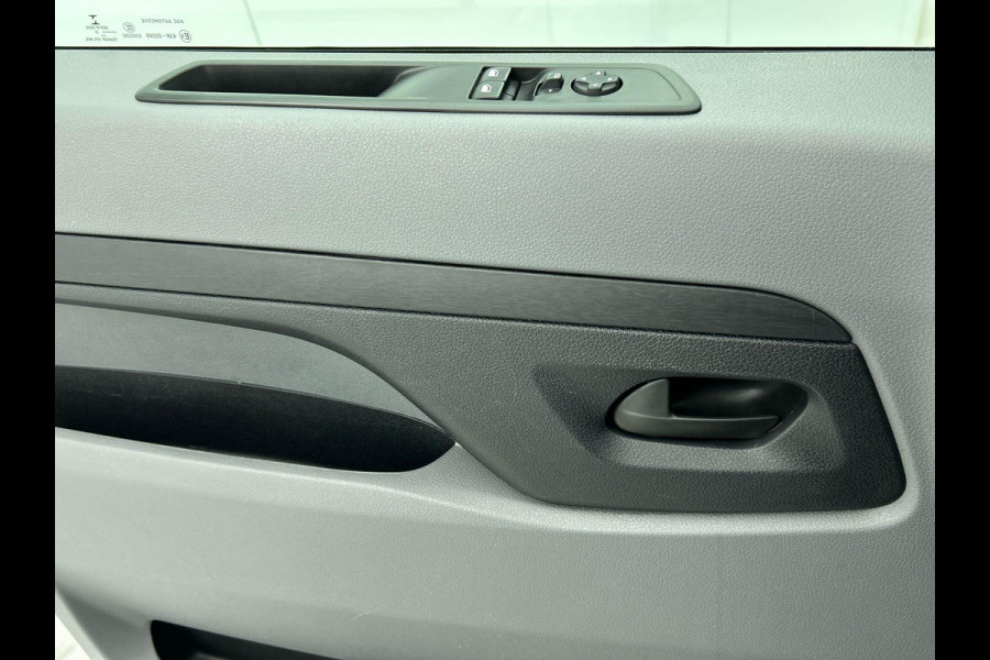 Toyota ProAce Worker 2.0 D-4D Live 2.0D 145 pk Airco Carplay Navi Cruise Control 3-Zits 39000 km Toyota ProAce Worker 2.0 D-4D Live 2.0D 145 pk Airco Carplay Navi Cruise Control 3-Zits 39000 km