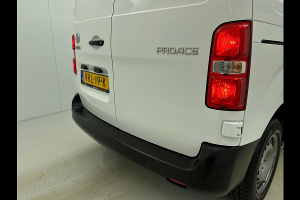 Toyota ProAce Worker 2.0 D-4D Live 2.0D 145 pk Airco Carplay Navi Cruise Control 3-Zits 39000 km Toyota ProAce Worker 2.0 D-4D Live 2.0D 145 pk Airco Carplay Navi Cruise Control 3-Zits 39000 km