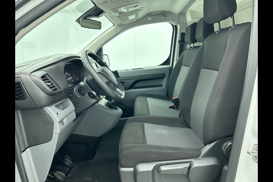 Toyota ProAce Worker 2.0 D-4D Live 2.0D 145 pk Airco Carplay Navi Cruise Control 3-Zits 39000 km Toyota ProAce Worker 2.0 D-4D Live 2.0D 145 pk Airco Carplay Navi Cruise Control 3-Zits 39000 km