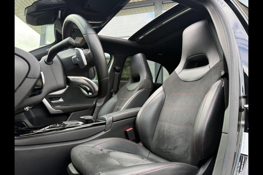 Mercedes-Benz A-Klasse 180 Aut. Sol. AMG Sport Mood Light Sfeer | Panorama | Burmester | Memory | Multi Beam